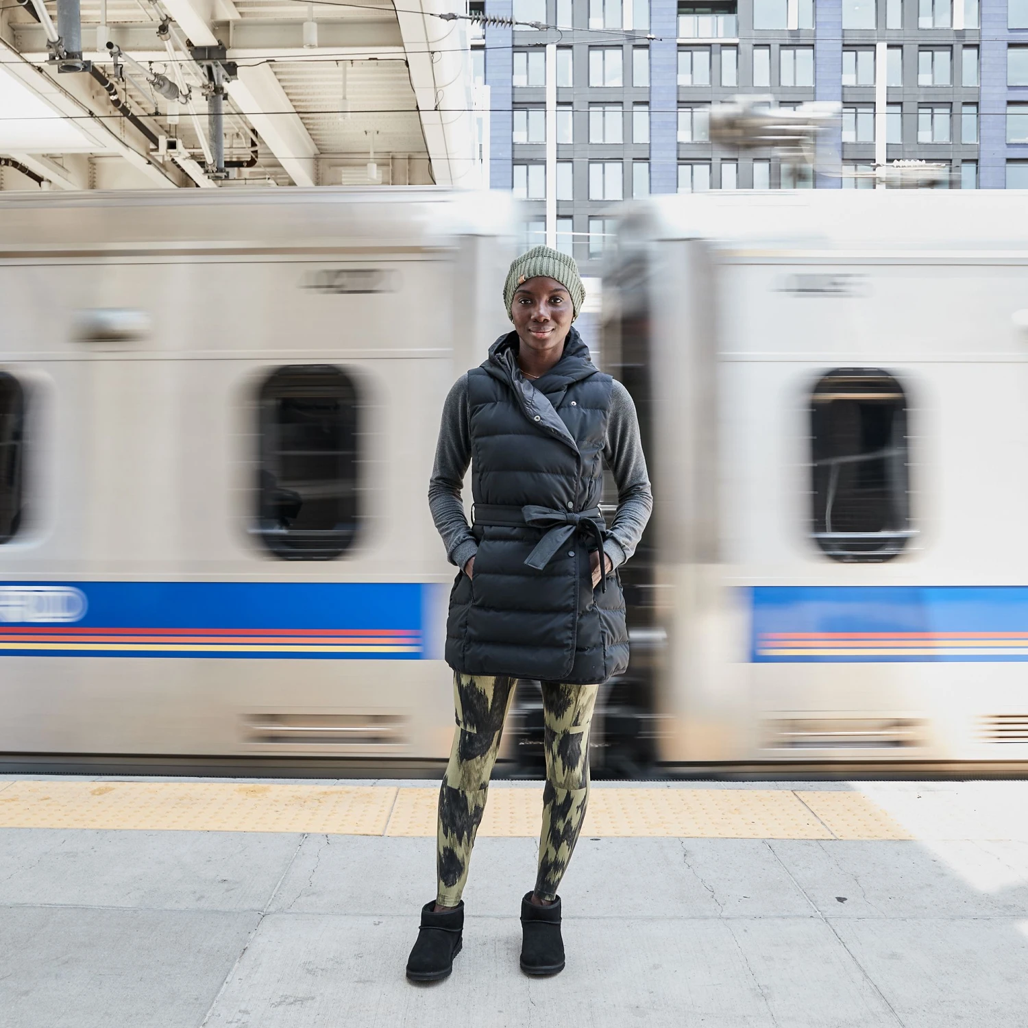 Alpine Design Women's Brea Down Vest For Women Toasted Coconut Heather 8 Alpine Design Women's Brea Down Vest For Women Toasted Coconut Heather - Image 7