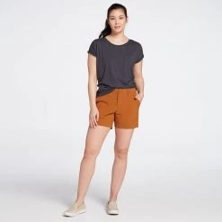 Alpin Design Store 28 Alpin Design Store -Alpin Design Store unnamed file 396